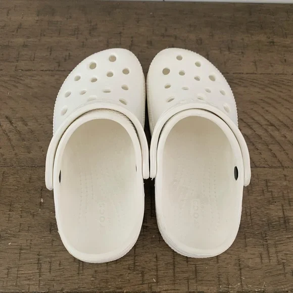 Toddler crocs. Sold without a box. I’m great condition. - Picture 3 of 3
